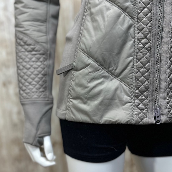 Athleta Rock Ridge Primaloft Jacket - Picture 6 of 12